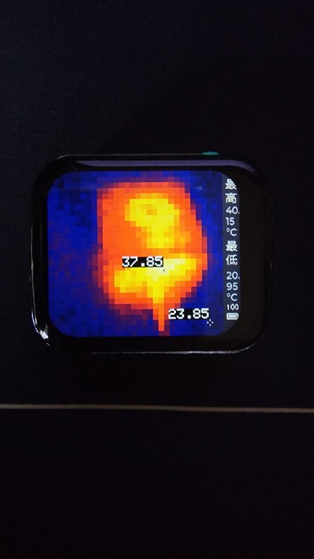 用了一个星期，大概说一下使用体验，我买的是160瓦的版本，入手价格是231CNY，给我的体验没有之前那个127CNY的好，还贵了一倍，也不能说惨不忍睹，有牌子的产品在这个价位已经算性价比很高了，具体看图，协议之前测过了，之后测了一下充电曲线，PD65瓦充1小时，温度稳定在40℃，还是可以的，本来想放充电曲线的，结果KM003C固件更新2.0.0给我机器上的数据清空了，反正65瓦的功率下1小时一条直线没掉速，缺点很明显，产品介绍最高160瓦，实际上4个C口最大100瓦加上4个A口最大60瓦，单口只有100瓦跑不到140瓦，也算是文字游戏了，在插满的情况下，4个口平分，也就是25瓦，3个口是各30瓦，2个口各45瓦，没有正常激活三星PPS，这个其实很正常毕竟很多充电器都做不好，然后接口插拔会断连重新分配功率协议，甚至只插一个口也会莫名其妙断连一下然后分配协议，这是我买的我见过的全部充电宝充电器里面没有过的情况，比较诡异，对我来说，如果我和之前那个比，给我的感觉是不满意的，所以我在考虑要不要退货换之前那个